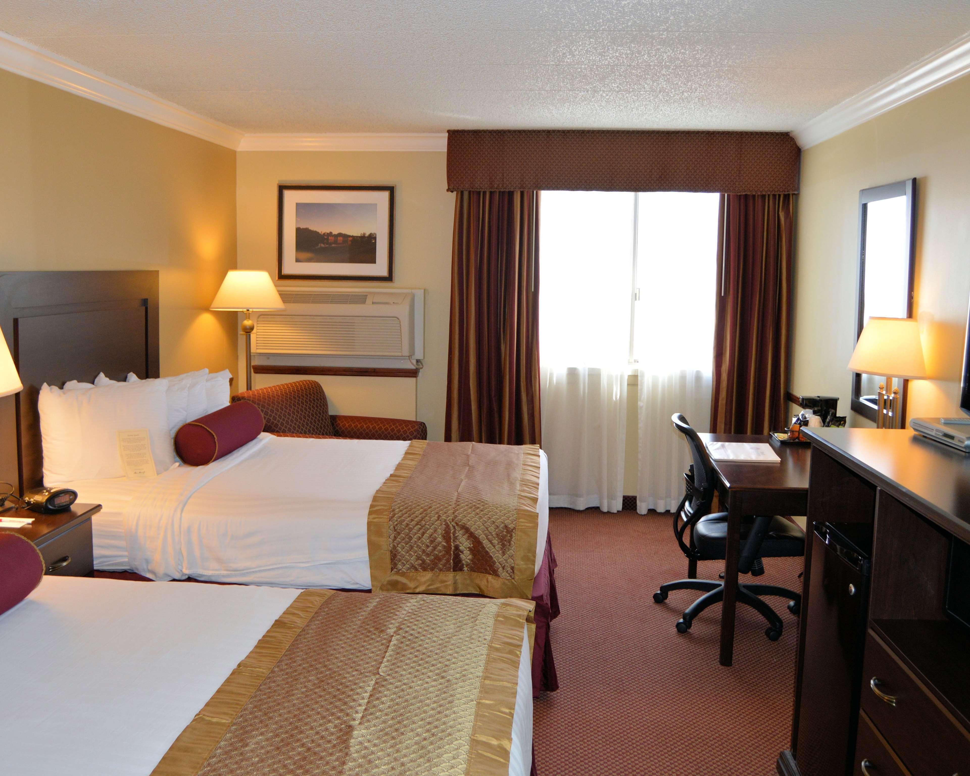 Best Western Plus Wilkes Barre Center City Exterior photo